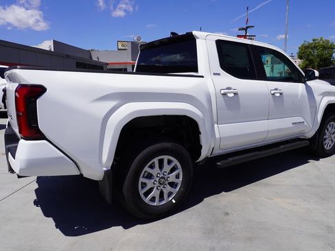 New 2026 Toyota Tacoma SR5 RWD image 4