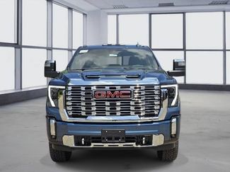 New 2026 GMC Sierra 2500 Denali w/ Denali Reserve Package AWD/4WD video 2