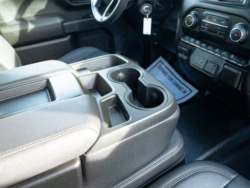 Used 2022 Chevrolet Silverado 2500 W/T w/ Gooseneck/5TH Wheel Package image 38