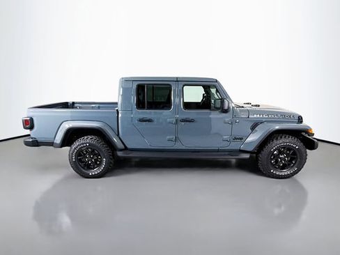 New 2025 Jeep Gladiator Sport image 8