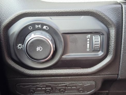 Used 2026 Jeep Wrangler Unlimited Sport AWD/4WD image 13