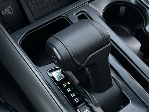 Used 2025 Ford F150 Lariat w/ Equipment Group 502A High image 25