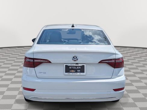 Used 2021 Volkswagen Jetta SE w/ SE Cold Weather Package FWD image 4