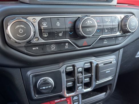 Used 2022 Jeep Gladiator Rubicon w/ LED Lighting Group image 40