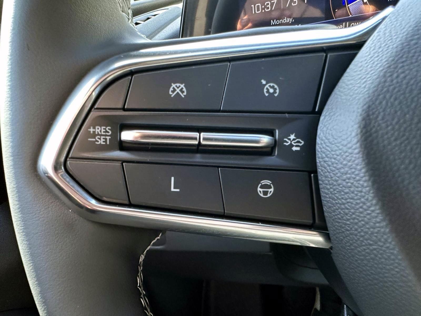 Used 2024 Chevrolet Traverse Z71 w/ Enhanced Driving Package AWD/4WD image 18