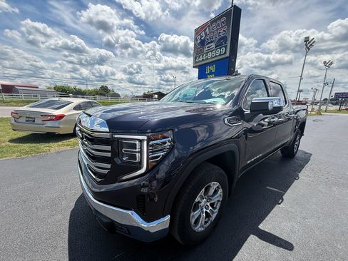 Used 2024 GMC Sierra 1500 SLT RWD image 8