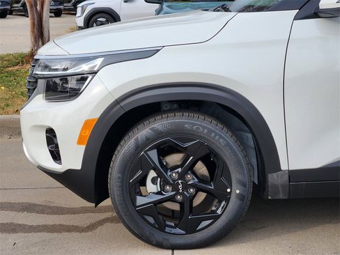 New 2026 Kia Seltos EX w/ EX Sunroof Package image 5