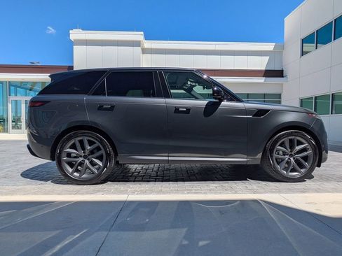 New 2026 Land Rover Range Rover Sport SE AWD/4WD image 4