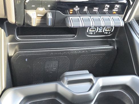 Used 2022 RAM 1500 Limited AWD/4WD image 15