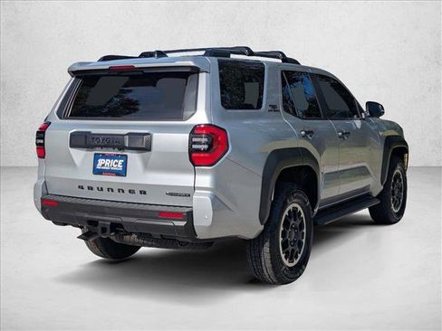 Used 2025 Toyota 4Runner Hybrid TRD Off Road image 5