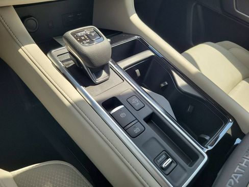 New 2026 Nissan Pathfinder SL FWD image 11