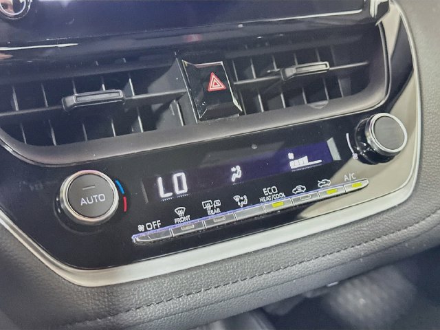 Certified 2024 Toyota Corolla SE FWD image 17