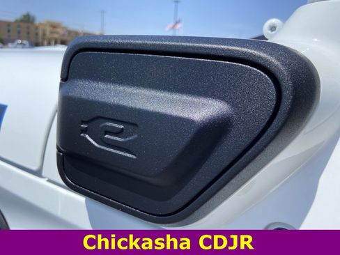 New 2022 Jeep Wrangler Unlimited Rubicon 4xe w/ Cold Weather Group image 38