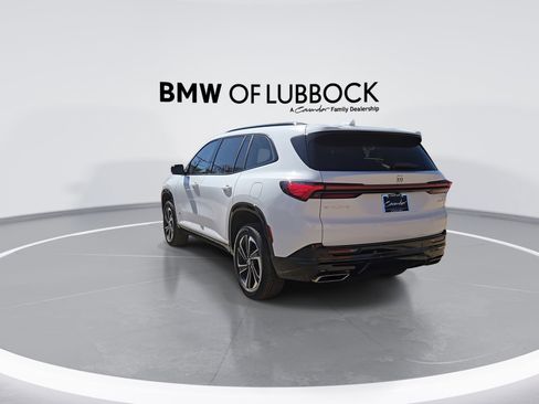 Used 2025 Buick Enclave Sport Touring image 7