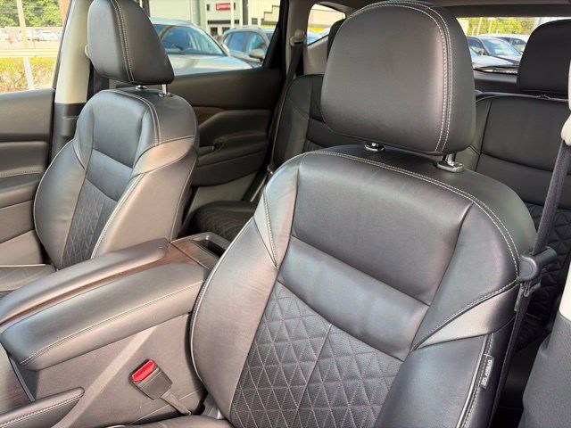 Used 2020 Nissan Murano Platinum w/ Cargo Package AWD/4WD image 10