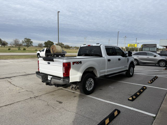 Used 2022 Ford F250 XLT w/ FX4 Off-Road Package AWD/4WD image 2