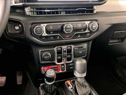 Used 2025 Jeep Wrangler Unlimited Sport S 4xe AWD/4WD image 8
