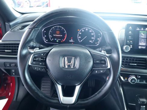 Used 2018 Honda Accord Sport image 18