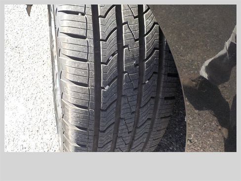 Used 2016 GMC Acadia Denali image 16