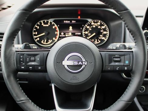 Certified 2022 Nissan Rogue SV w/ SV Premium Package image 30