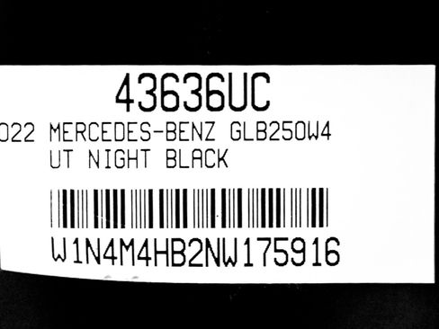 Certified 2022 Mercedes-Benz GLB 250 4MATIC w/ AMG Line image 27