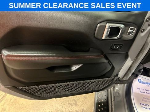 Used 2021 Jeep Wrangler Unlimited Rubicon AWD/4WD image 11