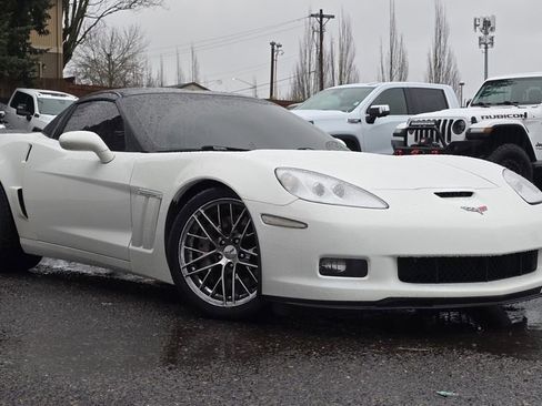 Used 2011 Chevrolet Corvette Grand Sport w/ Preferred Equipment Group image 40