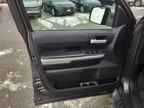 Certified 2019 Toyota Tundra SR5 image 14