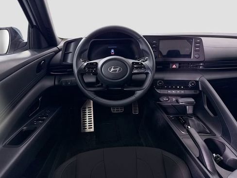 Used 2025 Hyundai Elantra Sport w/ Cargo Package FWD image 21