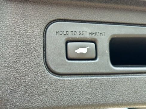 Used 2024 Honda Pilot EX-L image 32