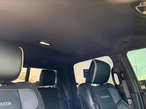 Used 2025 RAM 2500 Laramie w/ Night Edition AWD/4WD image 14