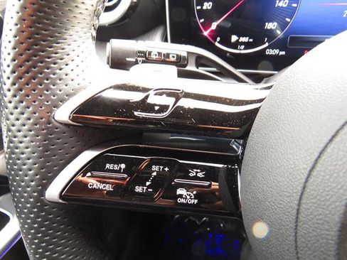 Certified 2023 Mercedes-Benz GLC 300 4MATIC image 11