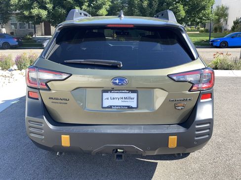 Certified 2025 Subaru Outback Wilderness AWD/4WD image 5