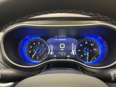 New 2026 Chrysler Pacifica Select AWD/4WD image 21