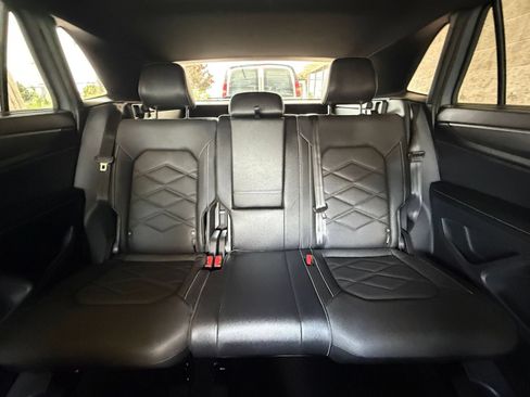 Used 2026 Volkswagen Atlas Cross Sport SE FWD image 35