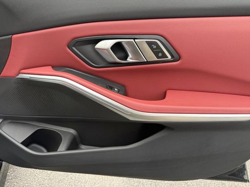 Used 2022 BMW 330i xDrive Sedan w/ Convenience Package image 22