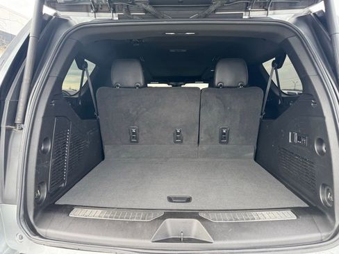 Used 2023 GMC Yukon XL Denali image 33