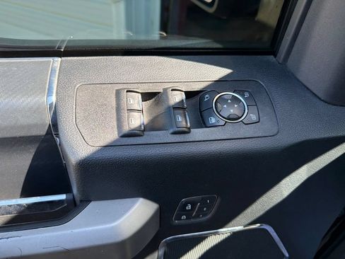 Used 2020 Ford F150 Lariat w/ Equipment Group 502A Luxury AWD/4WD image 10