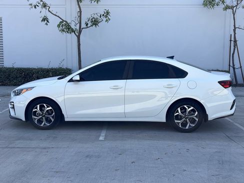 Used 2019 Kia Forte LXS FWD image 6