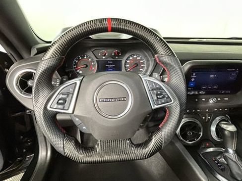 Used 2022 Chevrolet Camaro LT w/ Technology Package RWD image 14