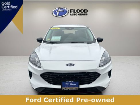 Used 2022 Ford Escape SE w/ SE Sport Appearance Package image 2