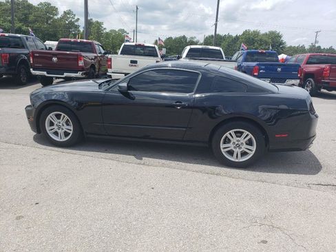 Used 2014 Ford Mustang Coupe image 2