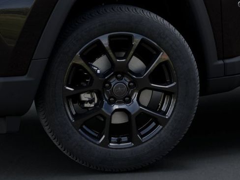 New 2026 Jeep Compass Latitude AWD/4WD image 8