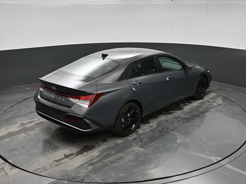 New 2026 Hyundai Elantra SEL Sport FWD image 29