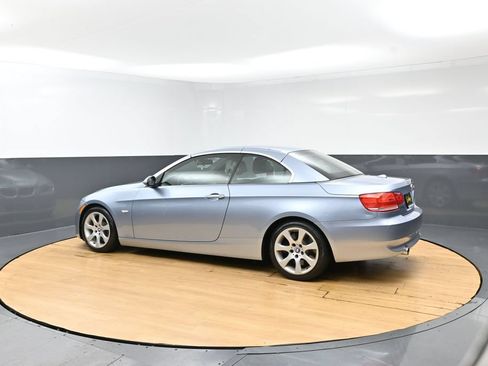 Used 2009 BMW 335i Convertible RWD image 3