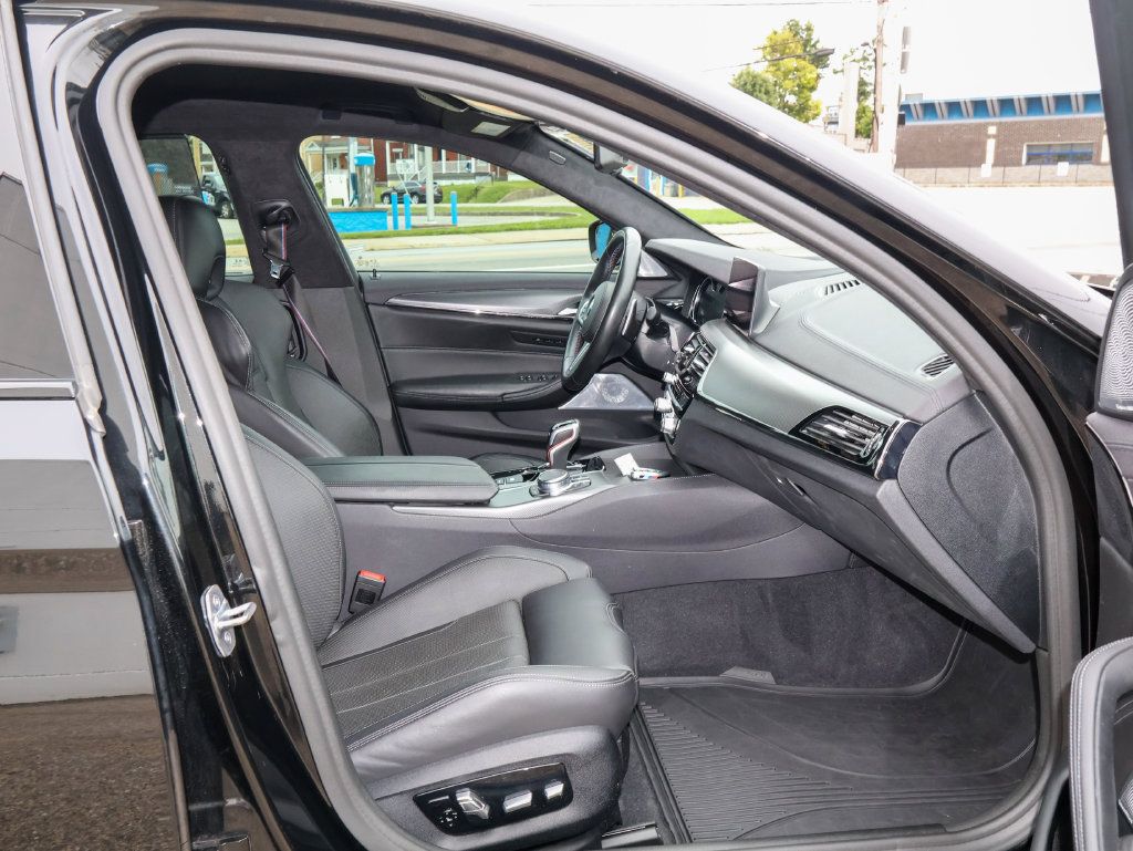 Used 2019 BMW M5 w/ Executive Package AWD/4WD image 32