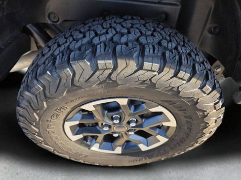 Used 2025 Jeep Wrangler Unlimited Rubicon 4xe w/ Convenience Group image 70