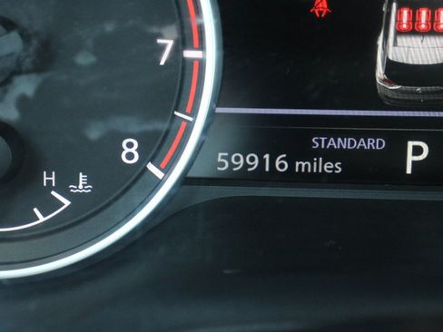 Used 2023 Nissan Rogue SV FWD image 28
