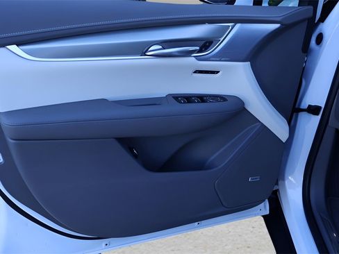 New 2026 Cadillac XT5 Premium Luxury image 10