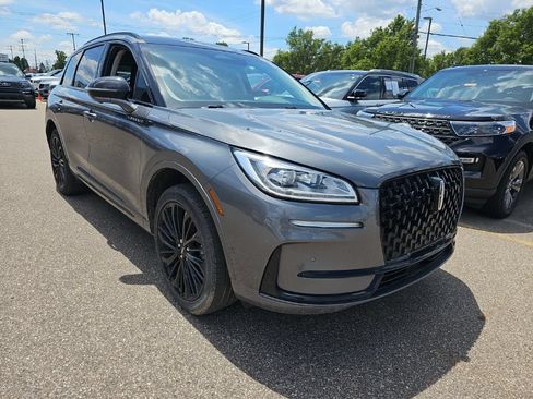 Used 2023 Lincoln Corsair Reserve w/ Equipment Group 202A AWD/4WD image 1